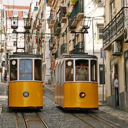 Apartment Bica Houses - Sky And Riverview Lisbon